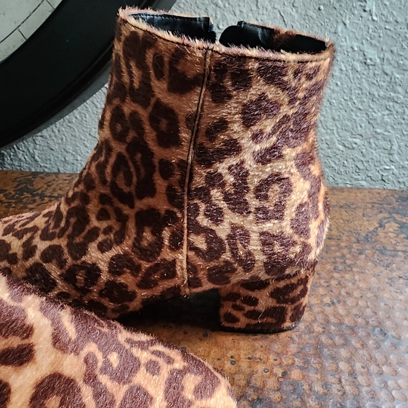 Comfortview Wide Width Sidney Booties - Picture 8 of 16